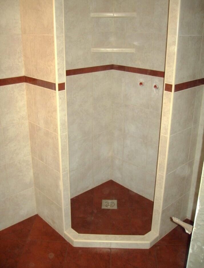 Zuhanyzó, családi ház- Karcag